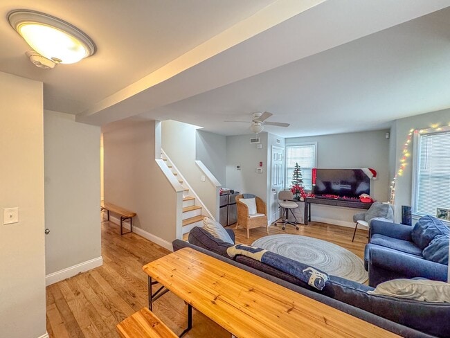 Photo - 79 Winchester Ave Unit 79 Winchester House