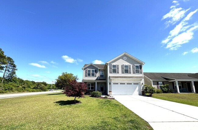 Photo - Minutes to the Beach! Conveniently located between Jacksonville & Wilmington