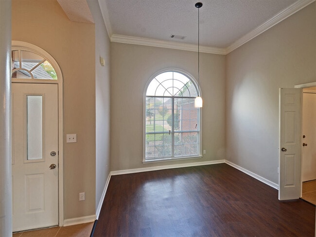 Photo - 4 bed, 2 bath near Shelby Dr and Hacks Cross