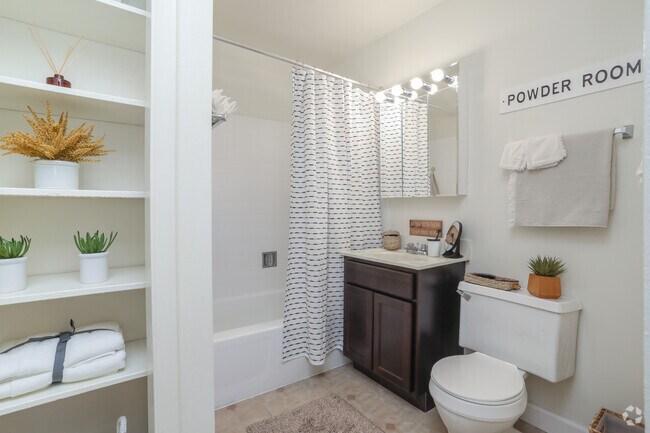 Photo - Acclaim at Hinsdale Lake