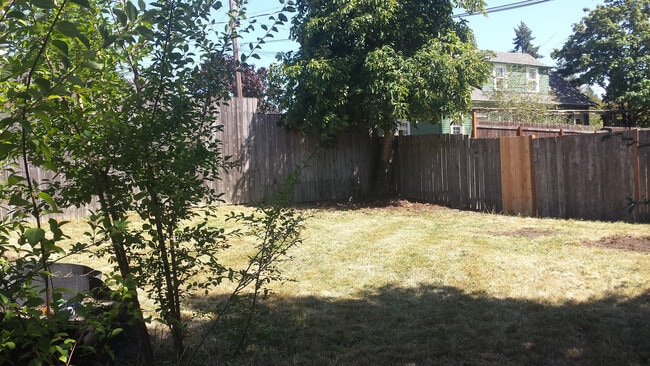 Photo - 3 Bedroom House in College Hill Neighborhood