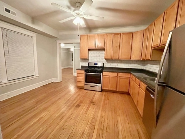 Photo - 908 W Waveland Ave Unit 1