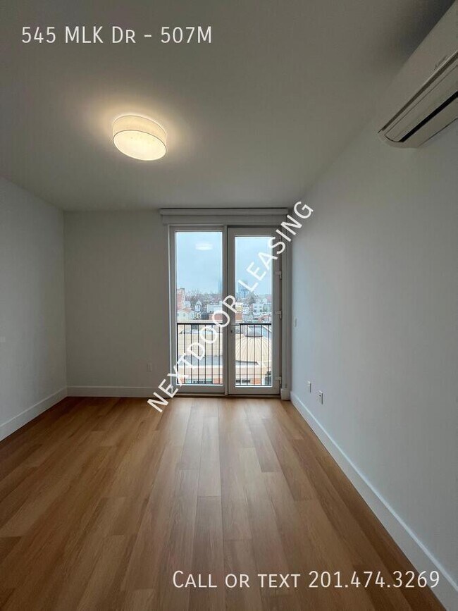Photo - 545 M.L.K. Drive Unit 507M