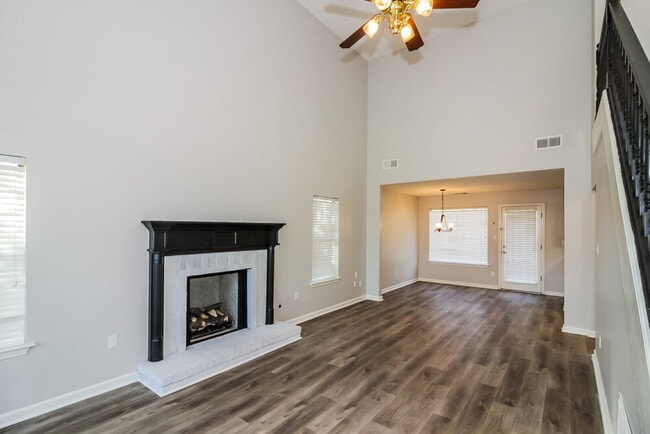 Photo - 5030 Baywood Dr