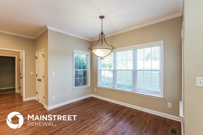Photo - 5512 Strabane Dr