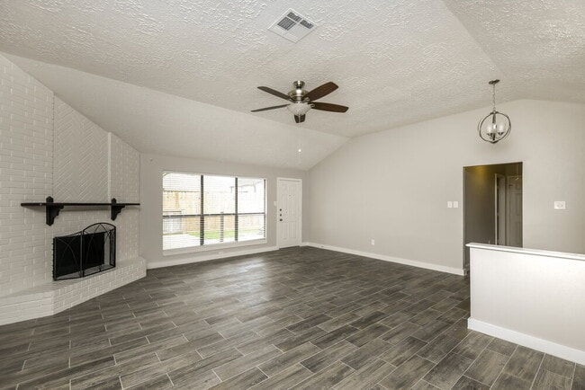 Photo - 4403 Pawnee St