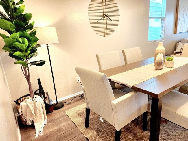 Photo - Coming Soon! CHARMING! FULLY-FURNISHED 4/Bed 2/Bath in LAVEEN