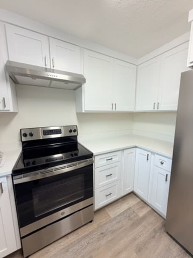 Photo - Beautifully Remodeled 4-Bedroom Home Backing to Park – Desirable Keizer Neighborhood