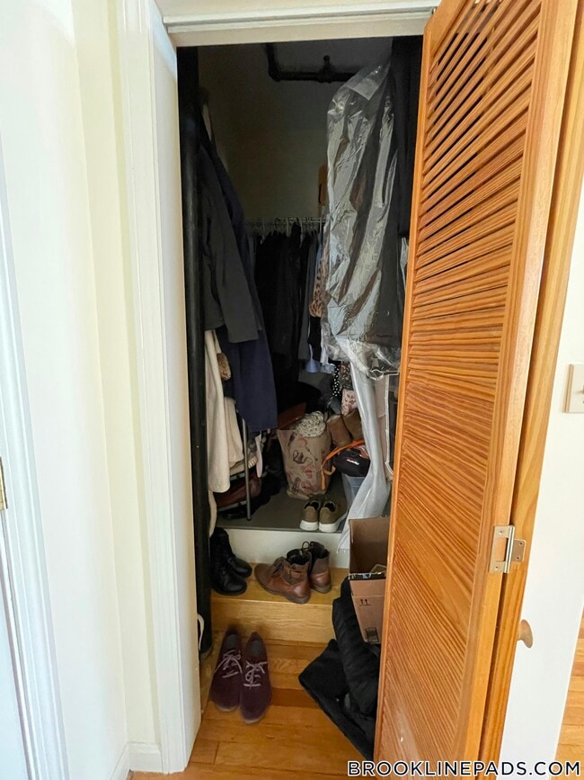 Photo - 1404 Beacon St Unit 4