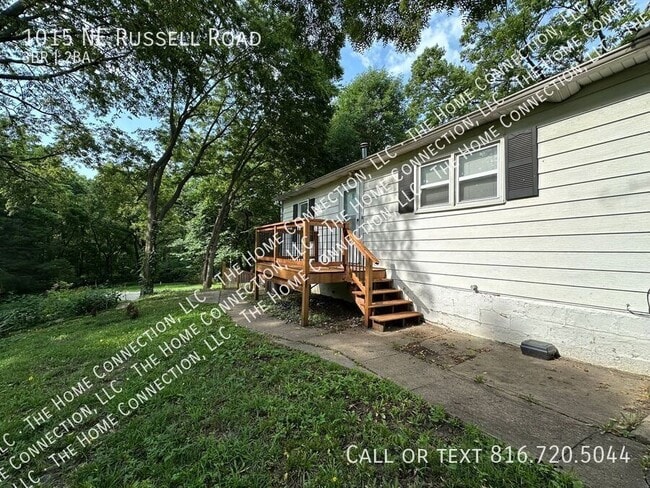 Photo - 1015 NE Russell Rd.