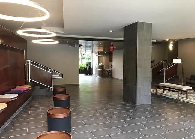 Photo - 5300 Columbia Pike Unidad #410