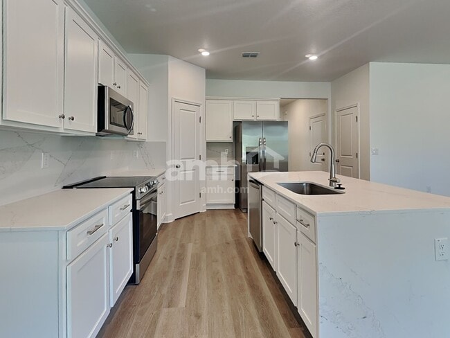 Photo - 37777 Dusty Saddle Ln