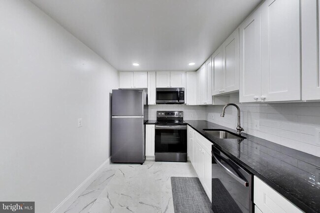 7661 Provincial Dr Unidad 203