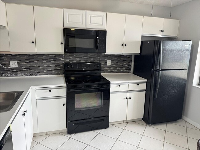 Photo - 7590 Tahiti Ln Unit 101