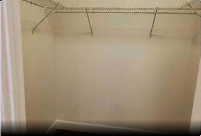 Photo - 2023 Barnsley Ln