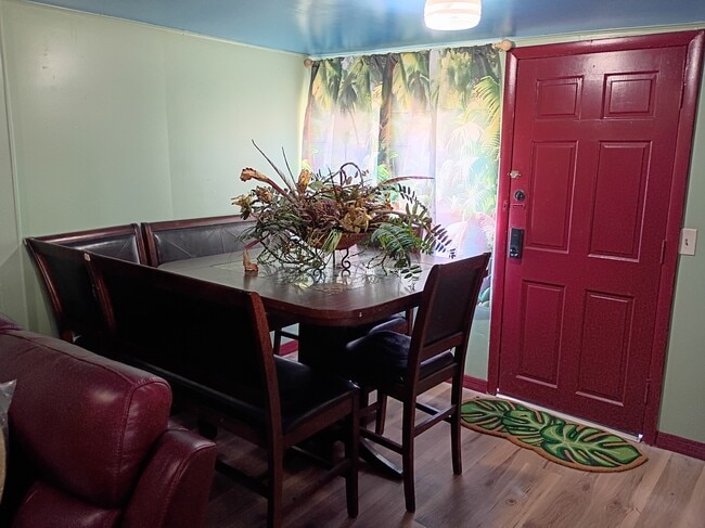 Photo - 1407 Illinois Ave