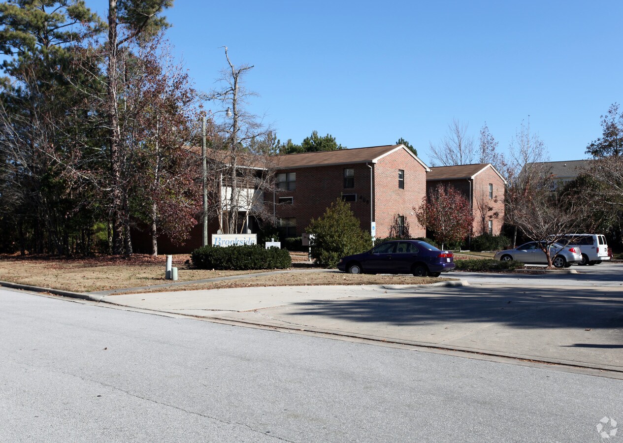 Photo - Brookside Apartments