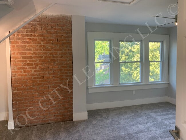 Photo - 965 Monroe Ave Unidad Apt 5