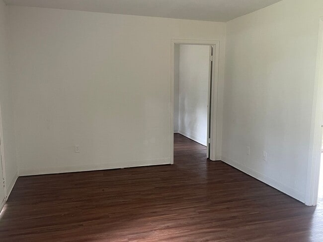 2 Bed 1 Bath townhouse off of Hwy 20 - 2 Bed 1 Bath townhouse off of Hwy 20
