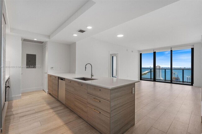 Photo - 121 NE 34th St Condo Unit 2507