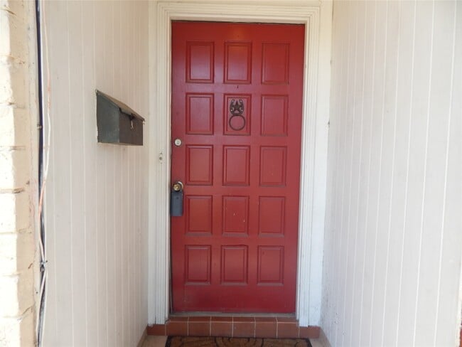 Photo - 11626 Sharpview Dr