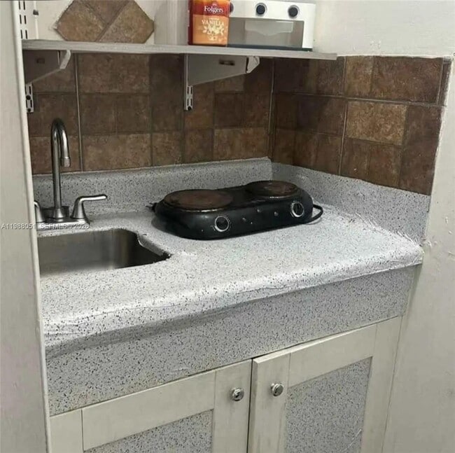 Photo - 2952 SW 14th St