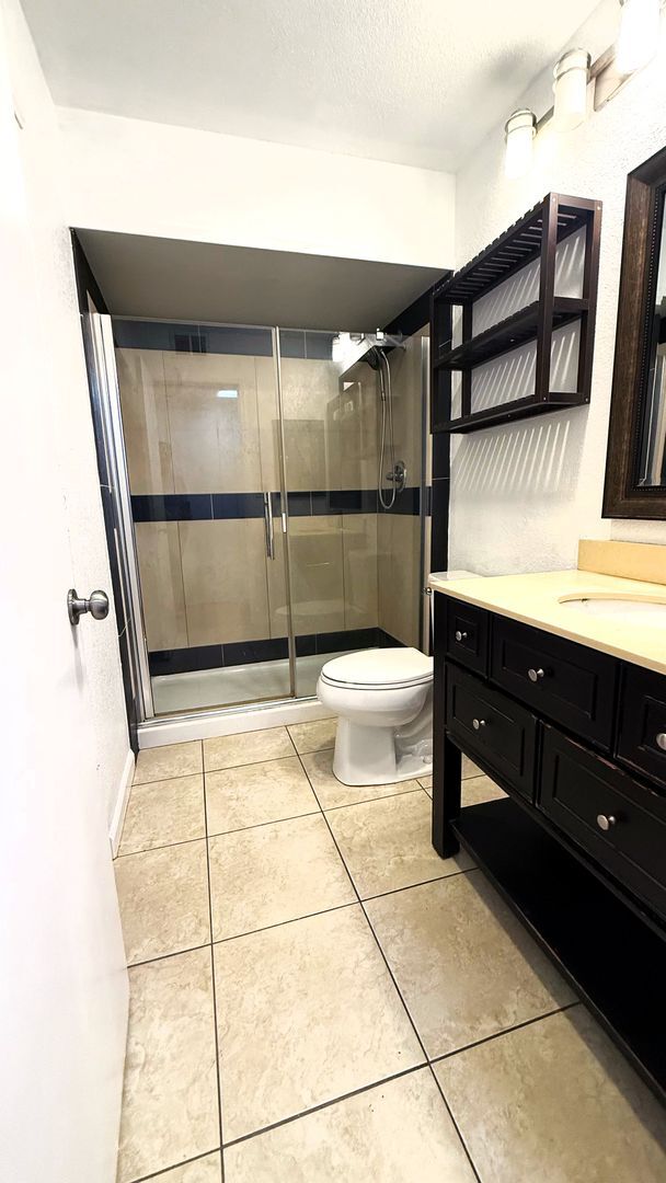 Photo - Charming 1 bed 1 bath condo on bottom floor Unidad 42