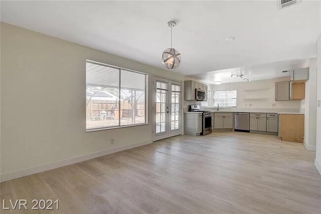 Photo - 3554 El Camino Rd