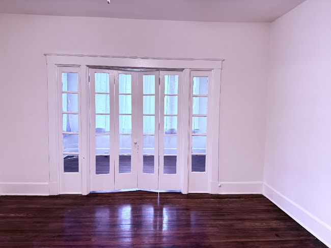 Photo - 3429 Ruther Ave Unidad 2