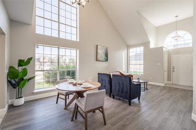 Photo - 6945 Hickory Creek