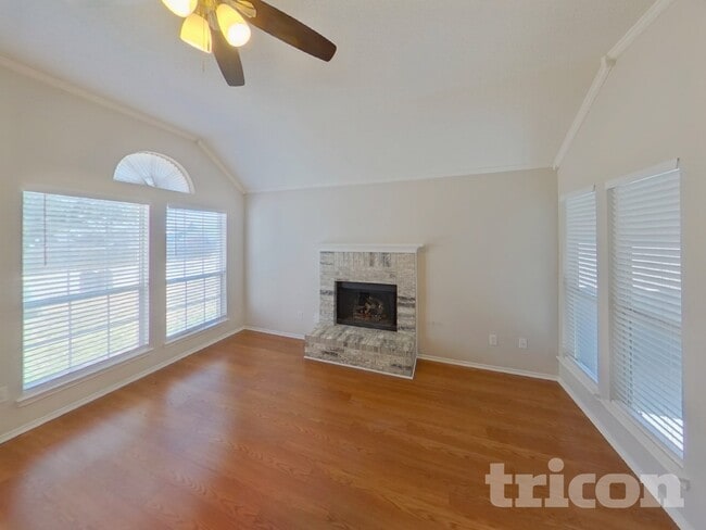 Photo - 2983 Firewheel Dr