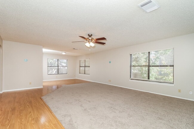 Photo - 6854 Park Haven