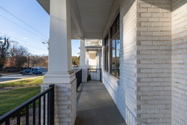 Photo - Mid-term Rental @ The Emory at North Elm