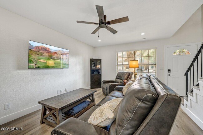 Photo - 4901 E Kelton Ln