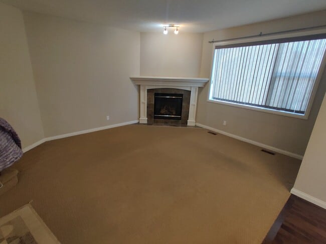 Photo - 151 Aspen Hills Close SW