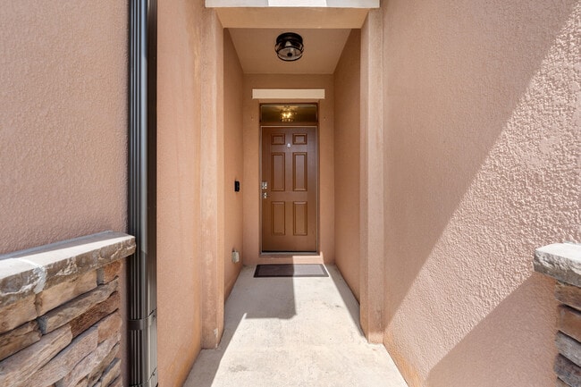 Photo - 6122 NW Regent St