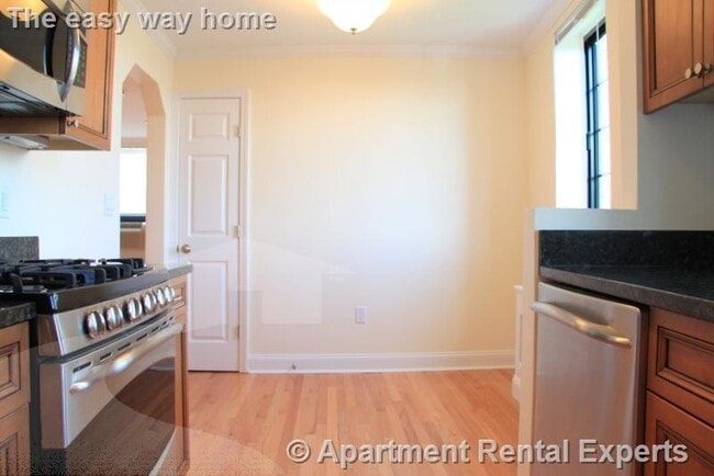 Building Photo - 60 Brattle St Unit #702