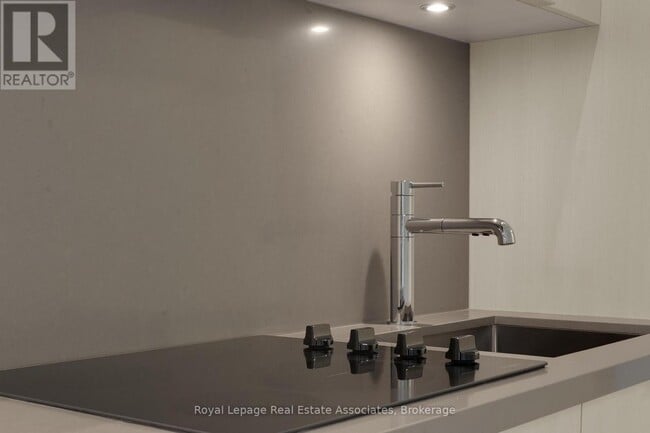 Photo - 60 Central Park Roadway Unité 414