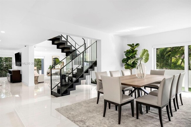 Photo - 6832 Sunrise Ct