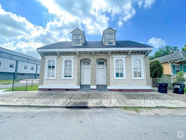 Building Photo - 1438 N Villere St Rental