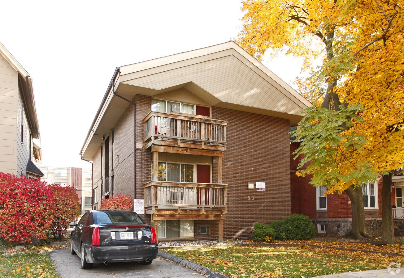 Foto principal - 913 Mary St