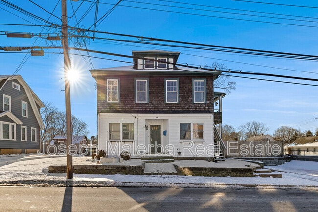 Building Photo - 95-97 Ashland St Unit 1st Floor