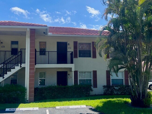 Photo - 9849 Three Lakes Cir Unidad 1h Rental
