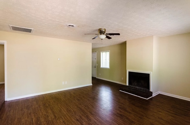 Building Photo - 111 Langford Ct Unit 111 Rental