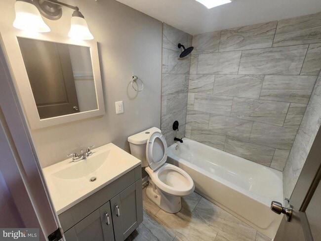 Photo - 3738 10th St