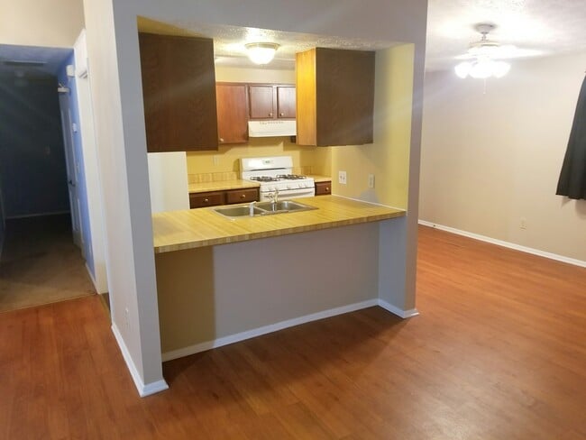 Photo - 4705 Midridge Dr