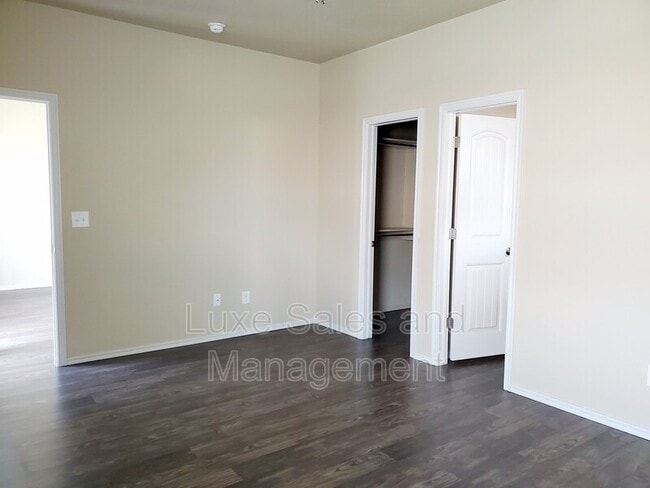 Photo - 11211 NW 114th St