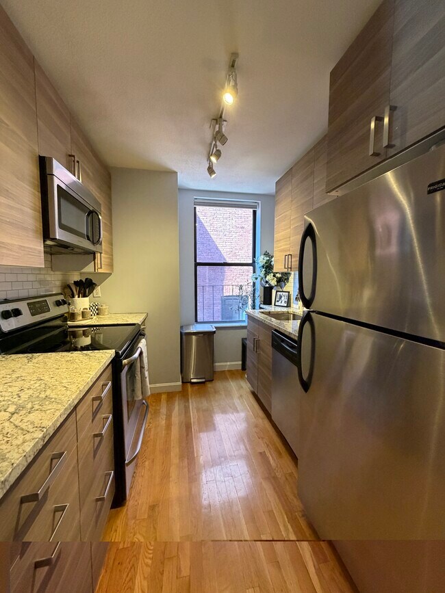Photo - 40 Saint Botolph St Unit 28