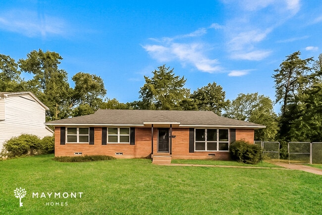 Photo - 3817 Rockbluff Dr