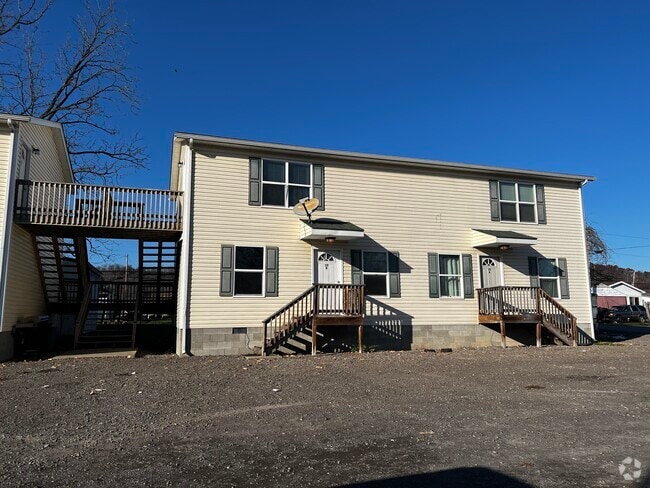 Building Photo - 34 Private Road 15 Rental